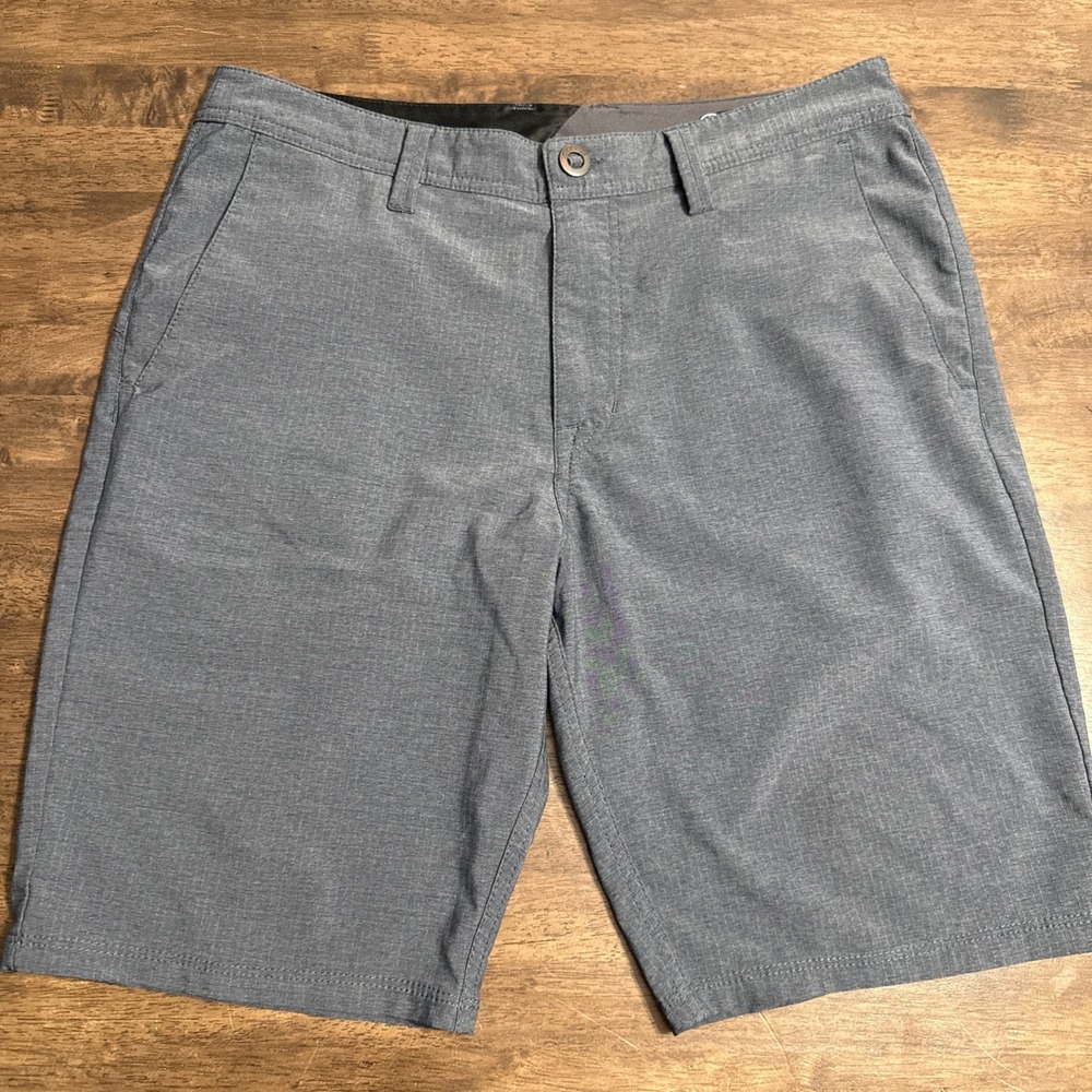 Volcom Men Shorts 32 Blue Pinstripe Hybrid Surf & Turf Zipper 10" Inseam Stretch